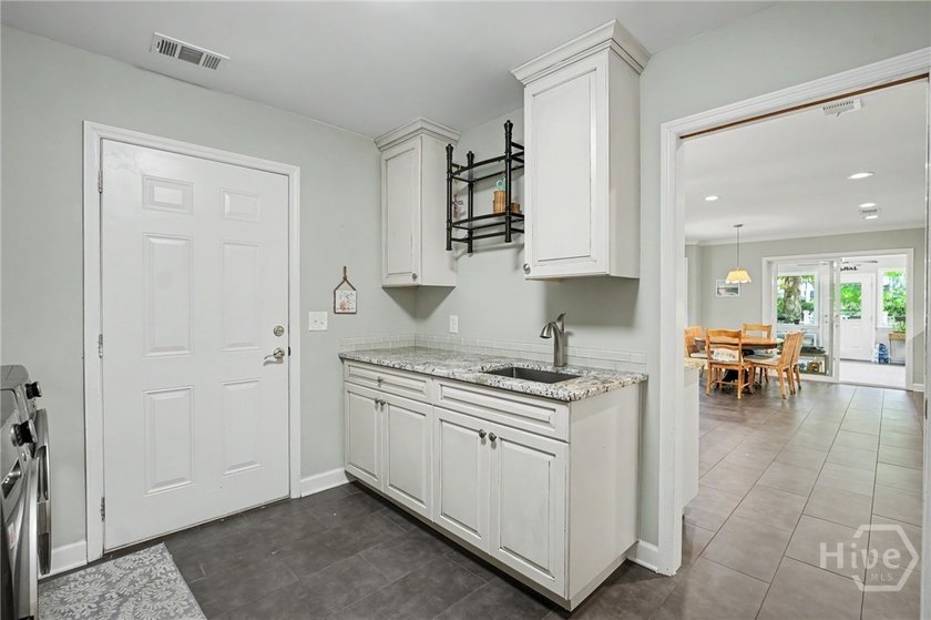 Welcome to 2 Brooks Lane in The Landings, a golf course - photo 27