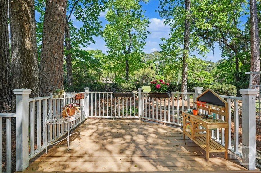 Welcome to 2 Brooks Lane in The Landings, a golf course - photo 48