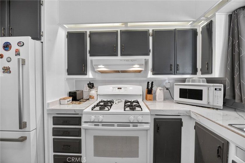 Make this beautiful house your new home in a premier 55+ - photo 13