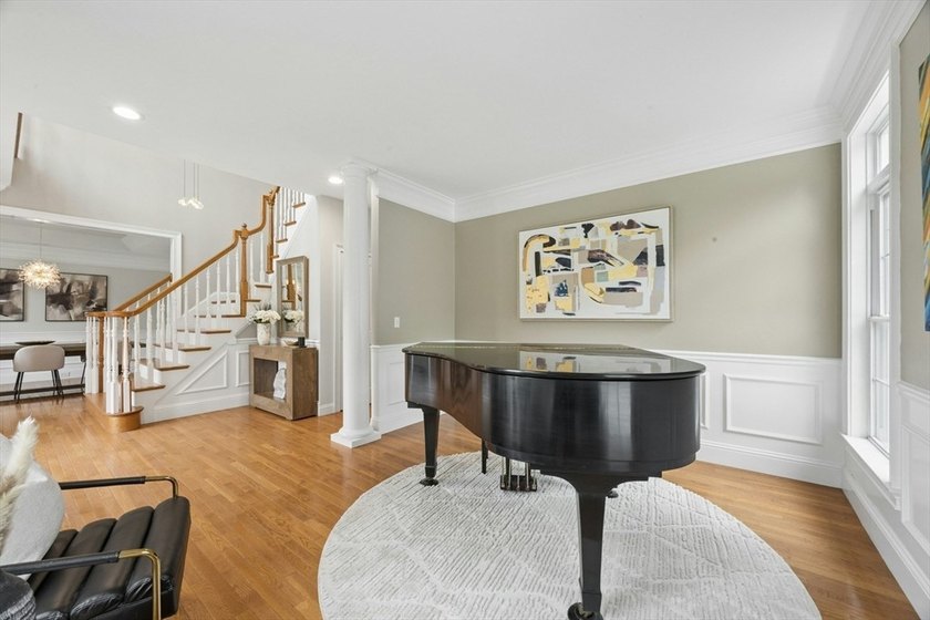 NEIGHBORHOOD SETTING WITH COMMUTER CONVENIENCE! This - photo 14
