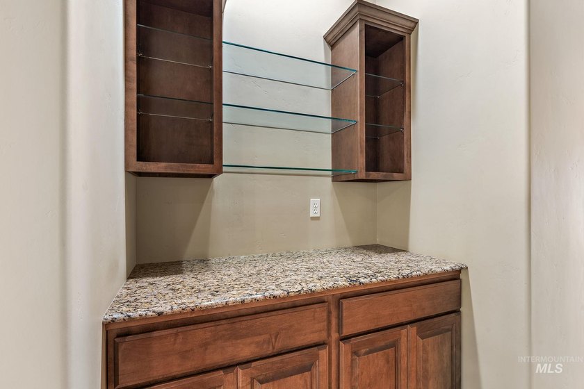 $10,000 SELLER CONCESSION!! Under $700,000 in Banbury Meadows!! - photo 12