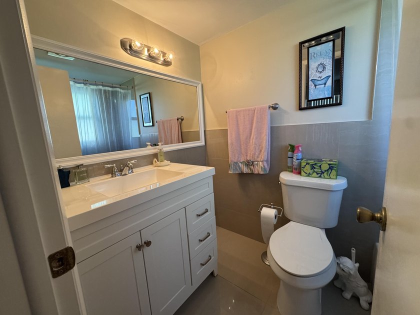 Welcome to this two-bedroom, two-bathroom condominium in - photo 15