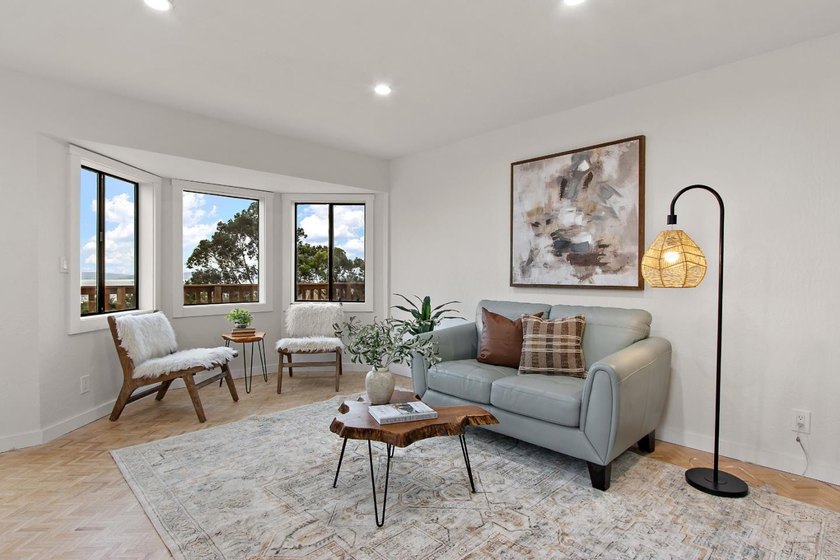 Come home to sweeping 180 degrees Bay views, perfect for sipping - photo 18
