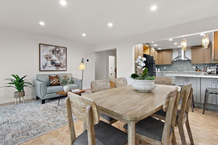 Come home to sweeping 180 degrees Bay views, perfect for sipping - photo 21