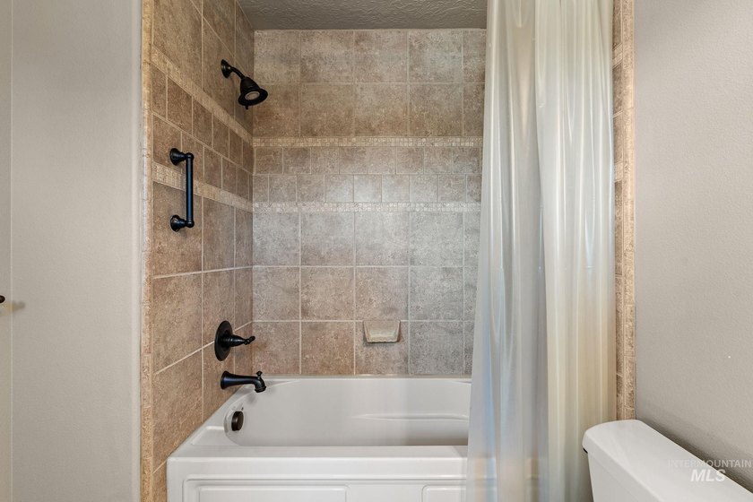 $10,000 SELLER CONCESSION!! Under $700,000 in Banbury Meadows!! - photo 27