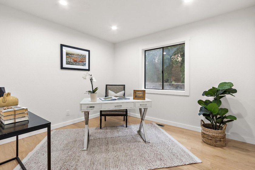 Come home to sweeping 180 degrees Bay views, perfect for sipping - photo 36