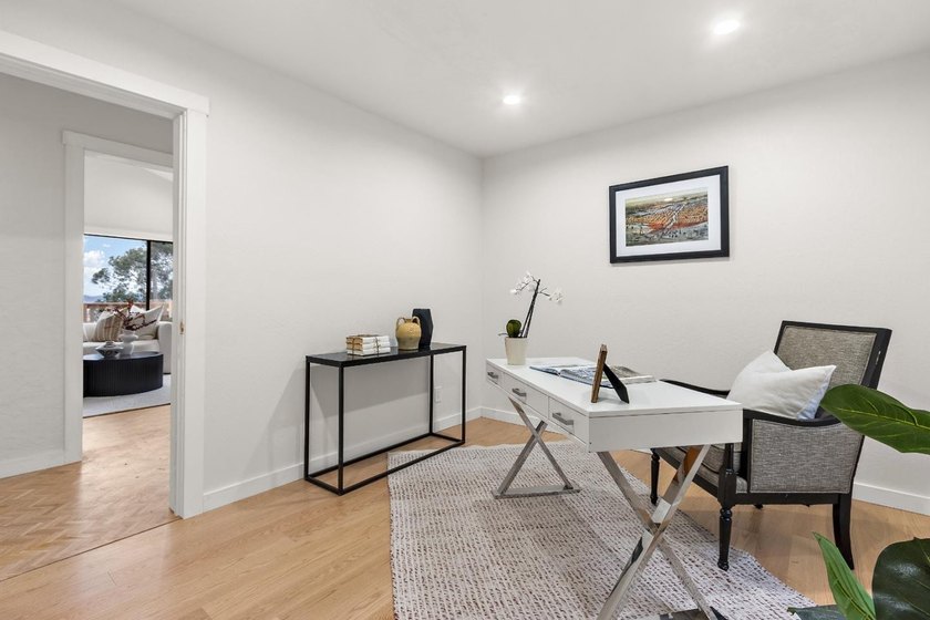 Come home to sweeping 180 degrees Bay views, perfect for sipping - photo 37