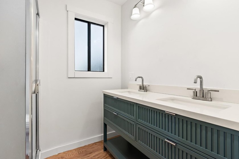 Come home to sweeping 180 degrees Bay views, perfect for sipping - photo 43