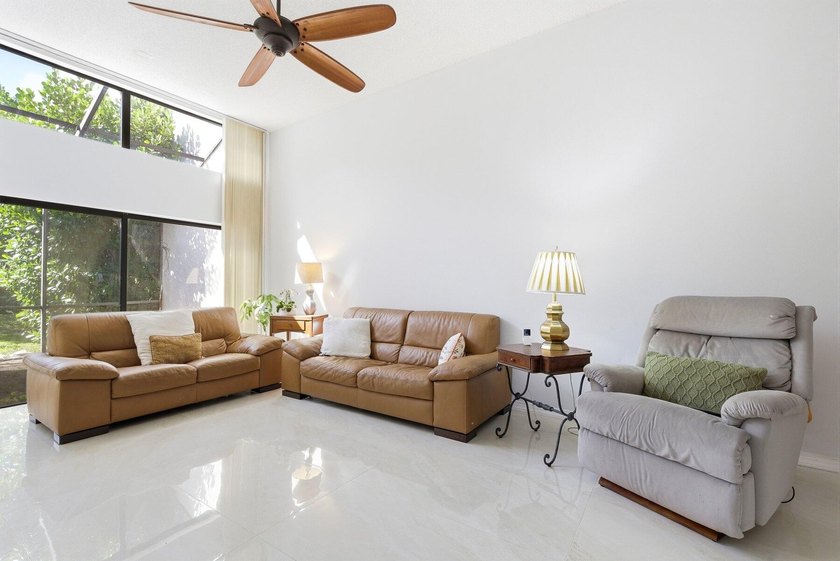 Sought-after corner villa, in the heart of Boca Raton! Welcome - photo 12