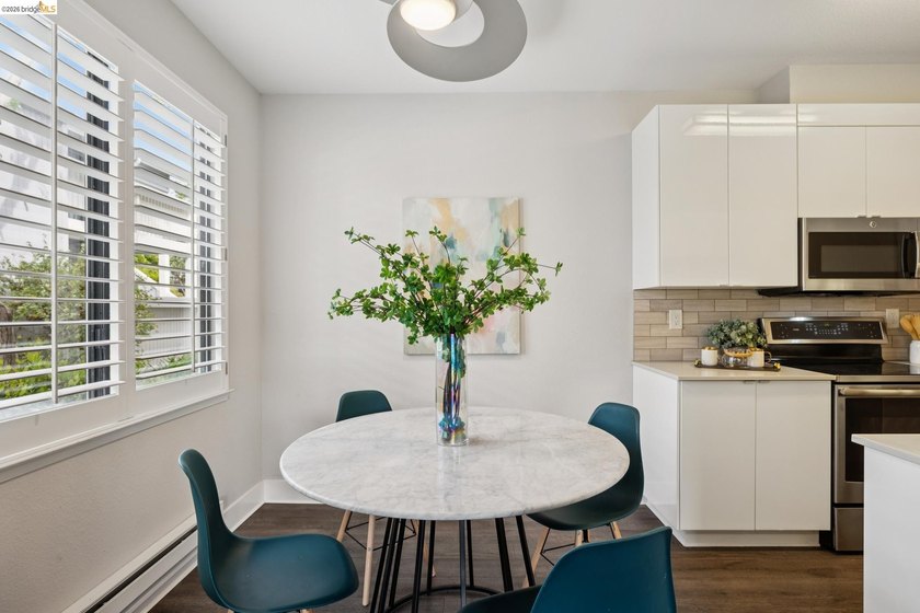 Exquisite resort-style condo in the prominent East Bay paradise - photo 8
