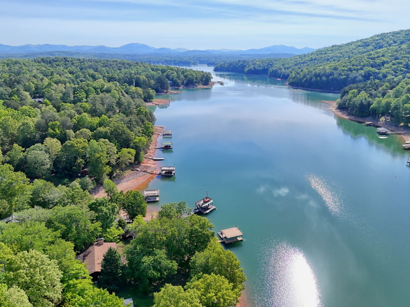 Lake Nottely, North end, True Log Home! Year round deep water! SO - photo 5