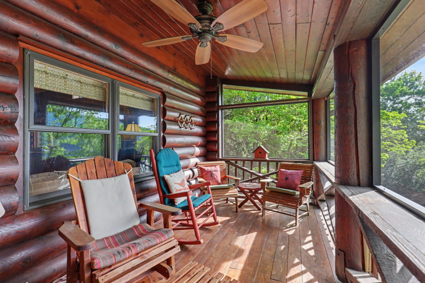 Lake Nottely, North end, True Log Home! Year round deep water! SO - photo 10