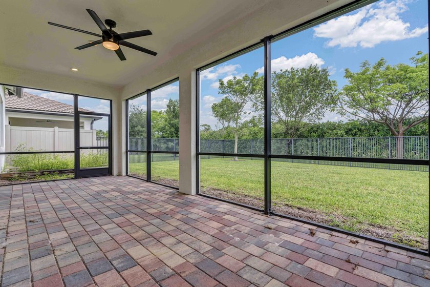 Welcome to this two-story residence located in Fields in Lake - photo 31