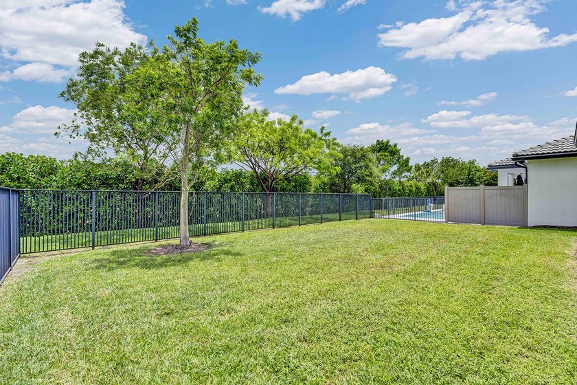 Welcome to this two-story residence located in Fields in Lake - photo 35