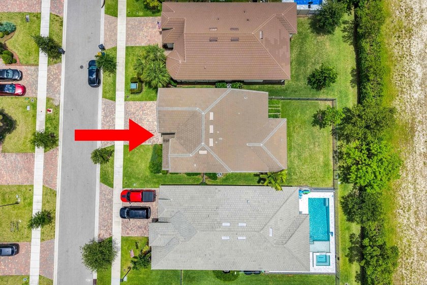 Welcome to this two-story residence located in Fields in Lake - photo 38