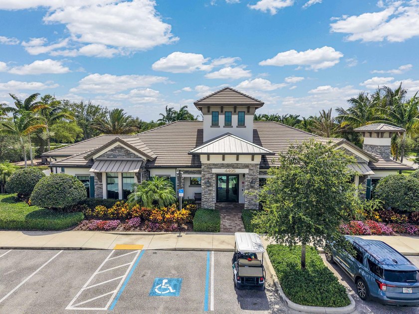 Welcome to this two-story residence located in Fields in Lake - photo 41