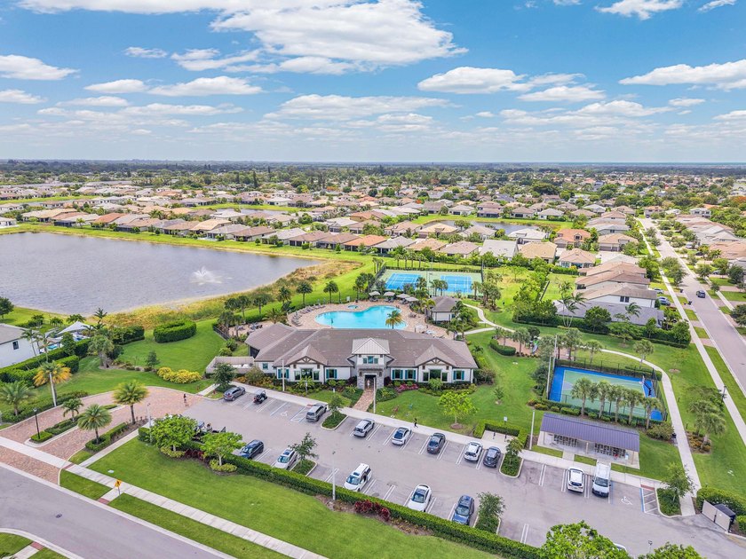 Welcome to this two-story residence located in Fields in Lake - photo 42