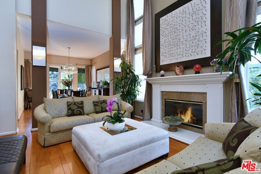 Located in the prestigious Bellagio Community, this elegant - photo 5