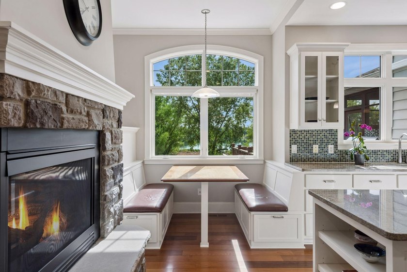Welcome to your ultimate waterfront oasis on highly sought-after - photo 17