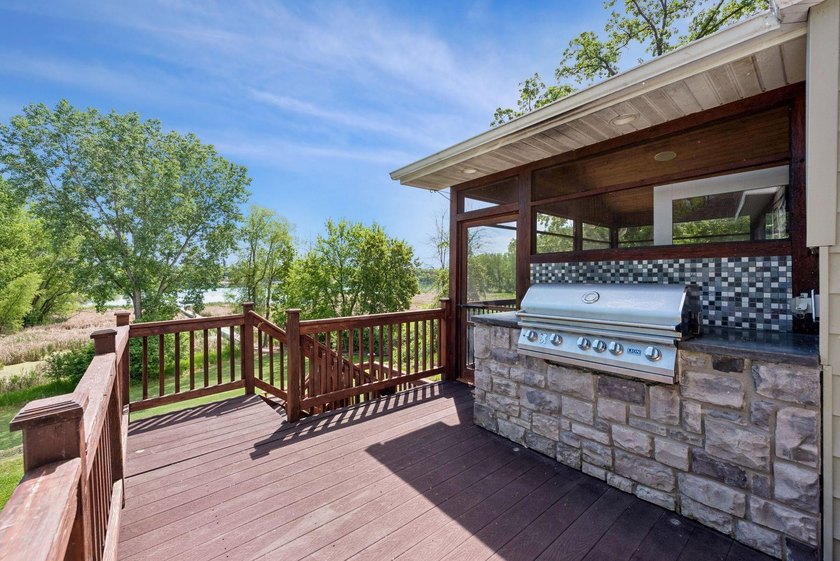Welcome to your ultimate waterfront oasis on highly sought-after - photo 39