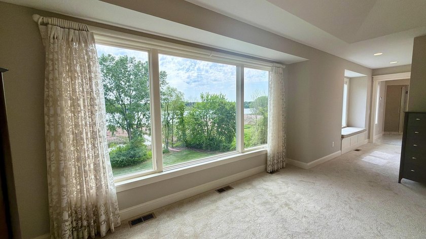 Welcome to your ultimate waterfront oasis on highly sought-after - photo 42