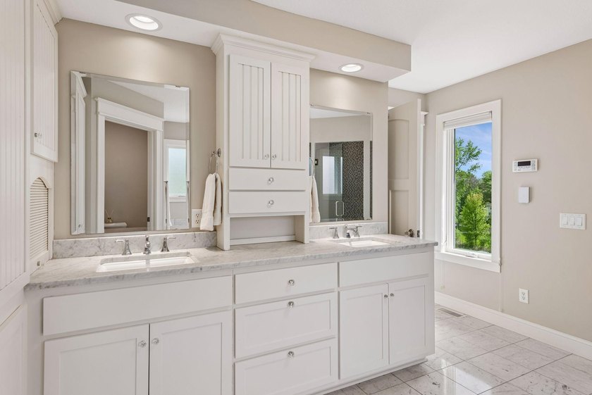 Welcome to your ultimate waterfront oasis on highly sought-after - photo 44