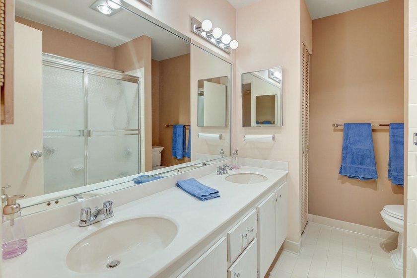 Beautifully maintained 3-bedroom townhouse in a sought-after 55+ - photo 22