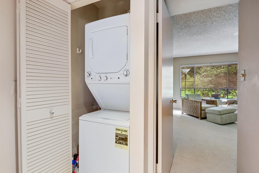 Beautifully maintained 3-bedroom townhouse in a sought-after 55+ - photo 26