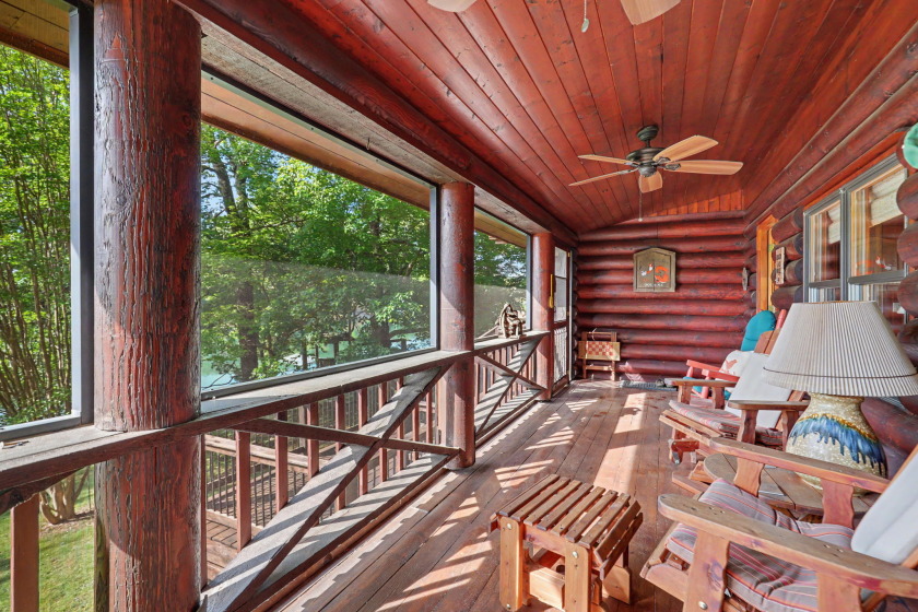Lake Nottely, North end, True Log Home! Year round deep water! SO - photo 12