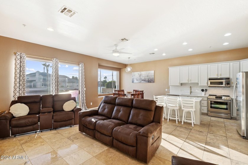 PREMIUM FURNISHED !! WATERFRONT W/EXPANSIVE LAKESIDE VIEWS! This - photo 3