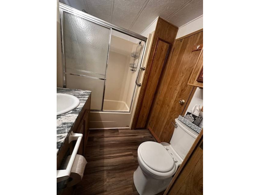 2 Months Free Lot Rent! This lovely hidden gem located in Orchid - photo 10