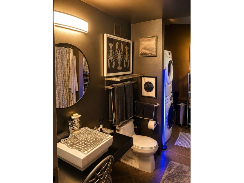 Welcome to urban living in the heart of downtown St. Paul! This - photo 11