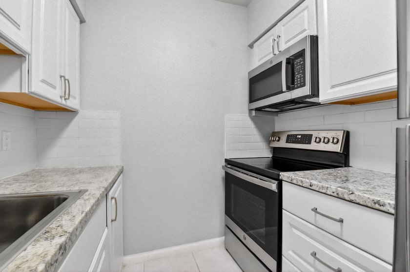 1st Floor, 1BR/1BA CO-OP, with waterfront living at its finest - photo 24