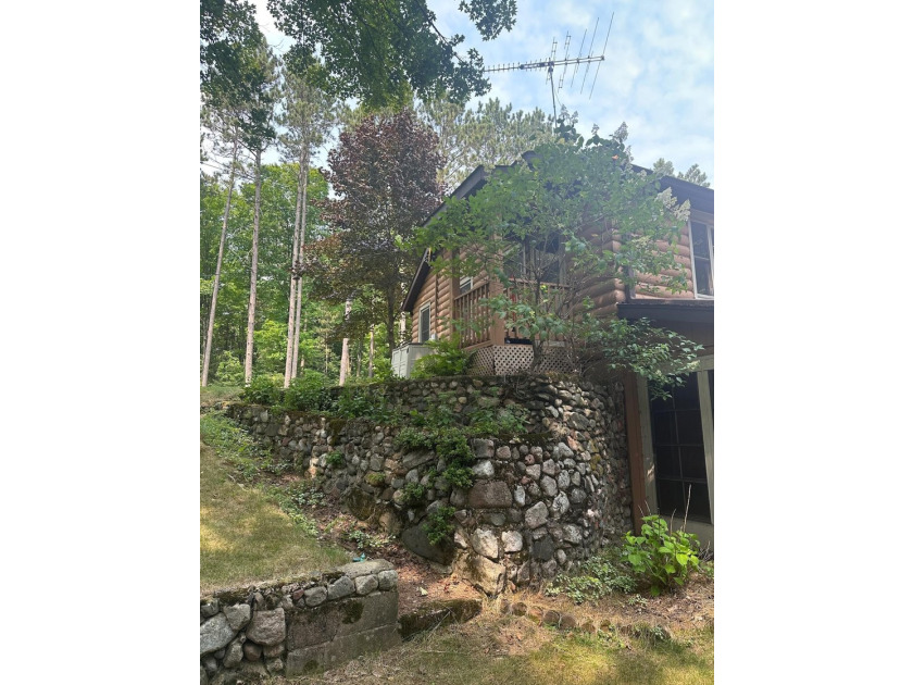 Discover your own peaceful retreat with this unique Northwoods - photo 28