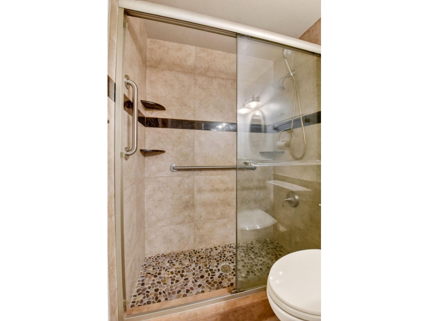 1st Floor, 1BR/1BA CO-OP, with waterfront living at its finest - photo 37