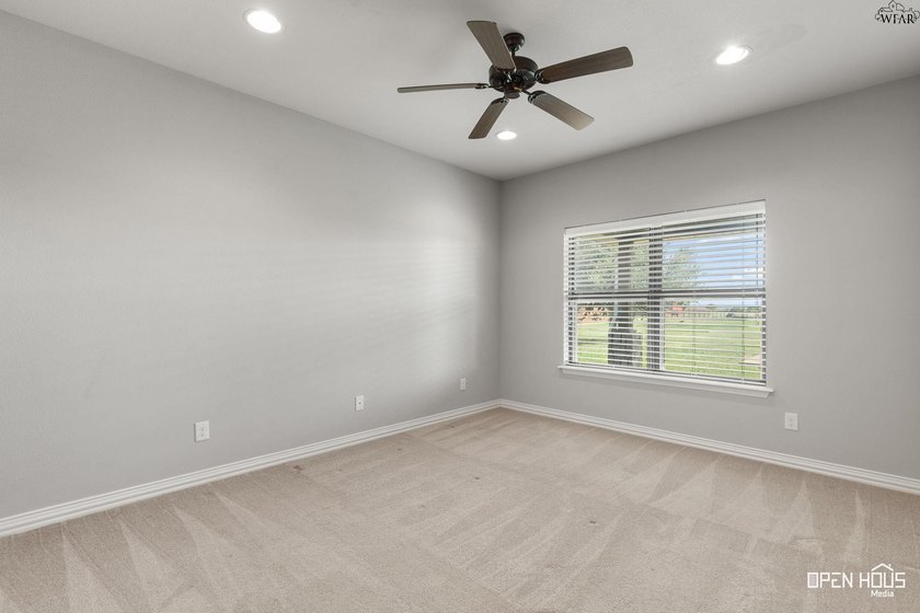 Spacious 4-bedroom, 3.5-bath luxury single-owner home situated - photo 25