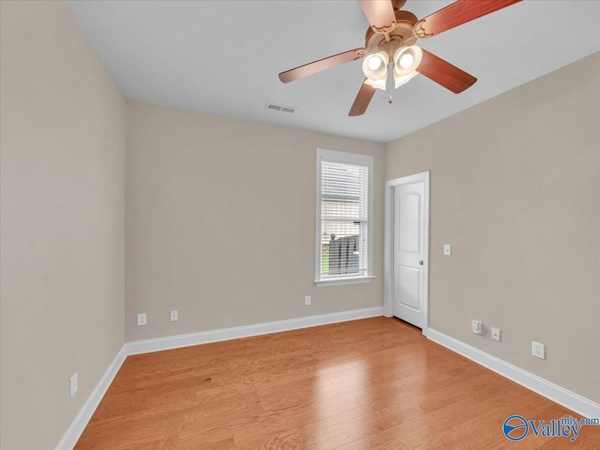 Open House Sunday Jul 19th 2-4PM *** Beautiful full brick home - photo 26