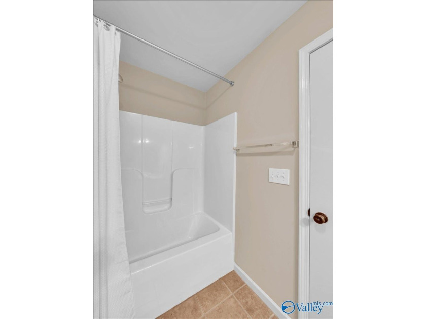 Open House Sunday Jul 19th 2-4PM *** Beautiful full brick home - photo 32