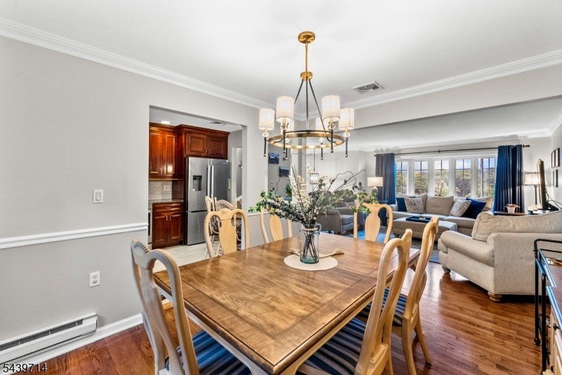 Welcome home to this beautifully maintained 4-bedroom bi-level - photo 8