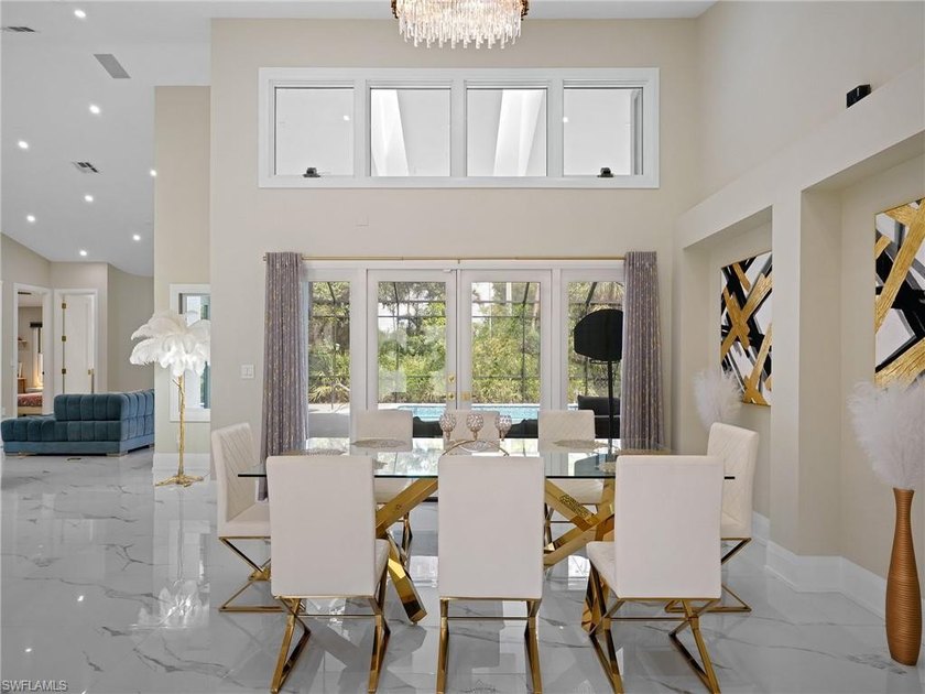 Exquisite Fully Remodeled Hawksridge Pool Home! Beautifully - photo 14