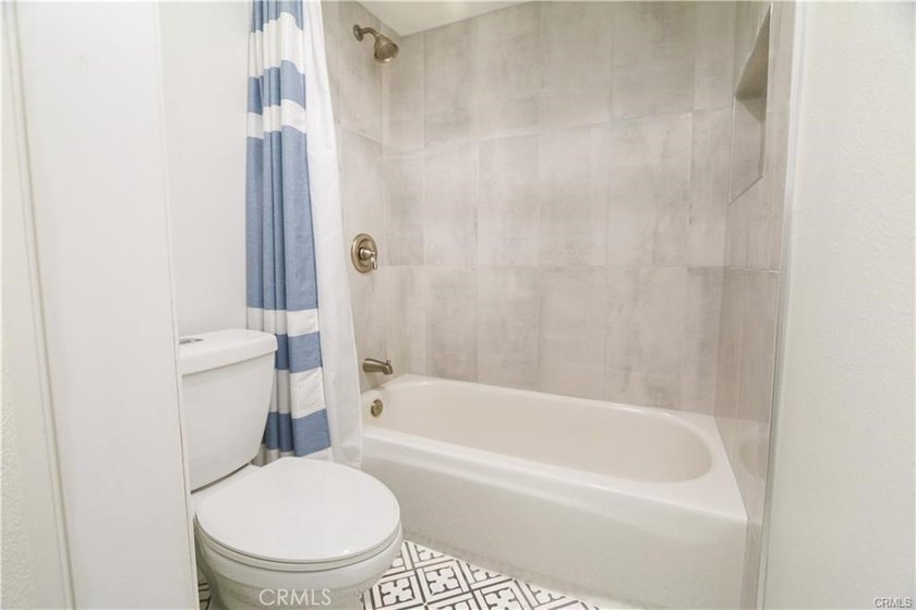 Resort style living in Huntington Beach. This completely - photo 20