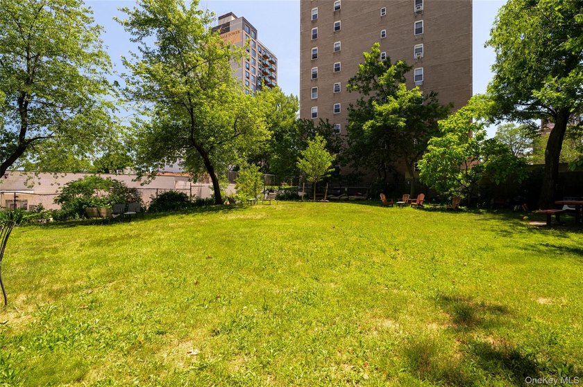 Don't miss this turnkey 2-bedroom, 1-bathroom co-op in one of - photo 26