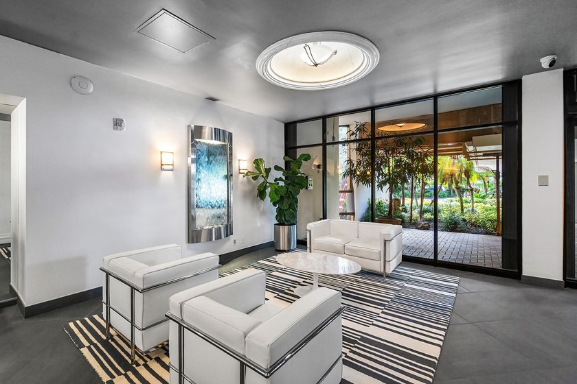 Beautiful Executive condo in the heart of west palm beach. This - photo 26