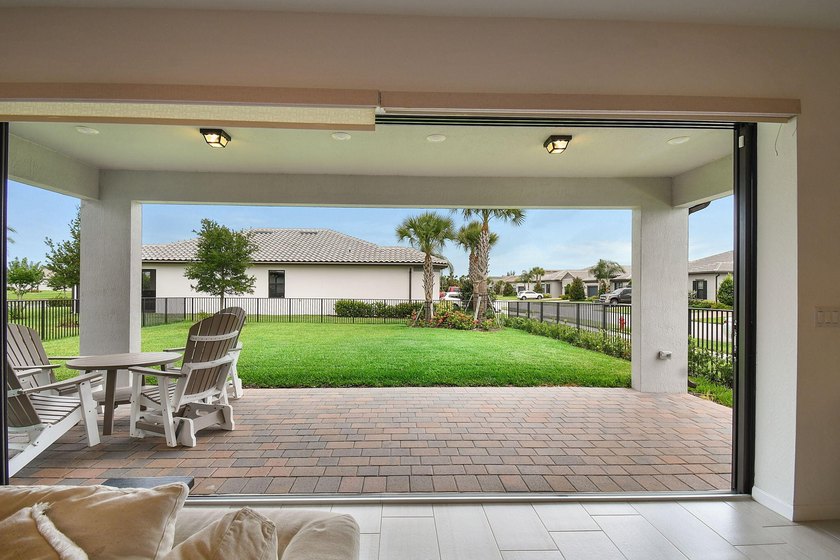 Move-in ready, this spacious 5bed, 4bath CBS home sits on a - photo 9
