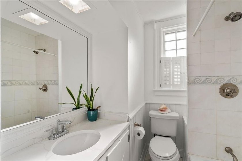 Located in one of Newport's most desirable and walkable - photo 14