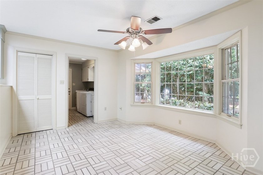 Welcome to this beautiful, spacious home in the prestigious - photo 17