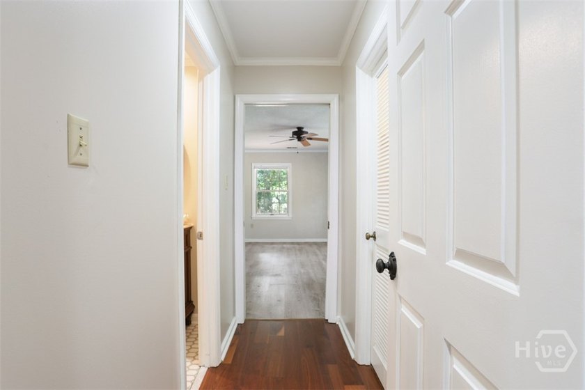 Welcome to this beautiful, spacious home in the prestigious - photo 21