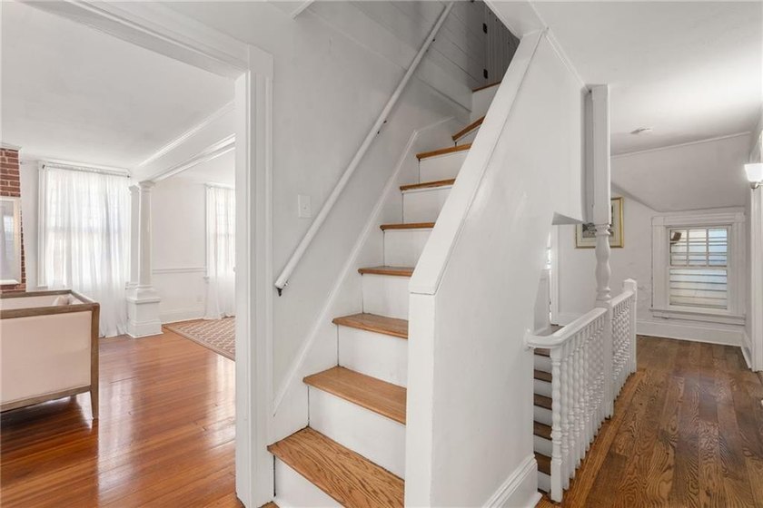 Located in one of Newport's most desirable and walkable - photo 21