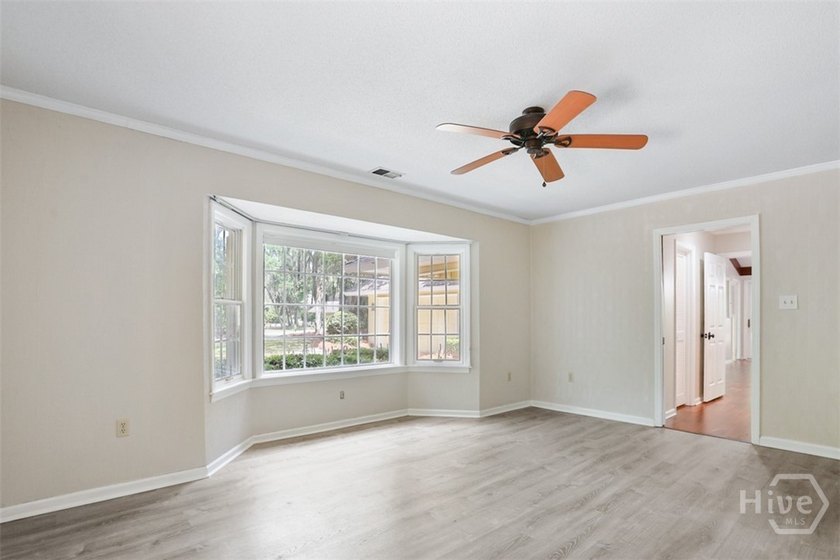 Welcome to this beautiful, spacious home in the prestigious - photo 23