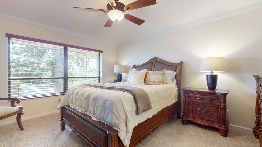 Immaculate lakeside 2nd floor 3-bedroom, 2-bathroom condo in - photo 23